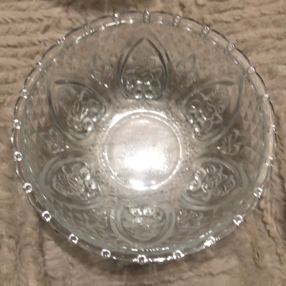 Gardenia 4 piece crystal bowl set, New in box - Picture 10 of 16